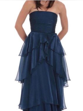 lucy in the sky metallic corset tassel dress The dress that turns head Metallic Corset Tassel Dress in Gold #lucyintheskystore #promdress #itgirl #golddress
